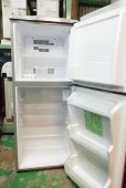画像2: 2007年製　サンヨー　2ドア冷蔵庫　137L (2)