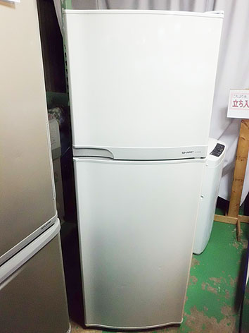 2008年製 シャープ 2ドア冷蔵庫 225L - B-Market